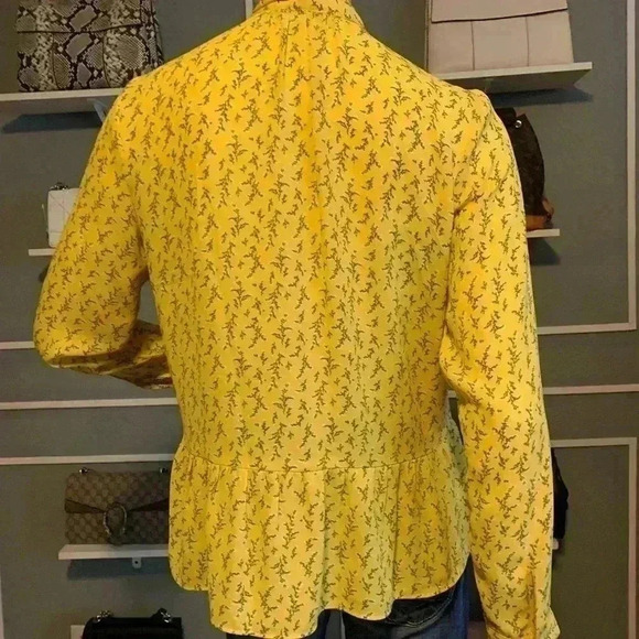 Loft Yellow Floral Vine Peplum Tie Neck Blouse Size SP - Picture 8 of 12